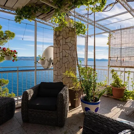 Big Blue Apartment Marusici (Split-Dalmatia)